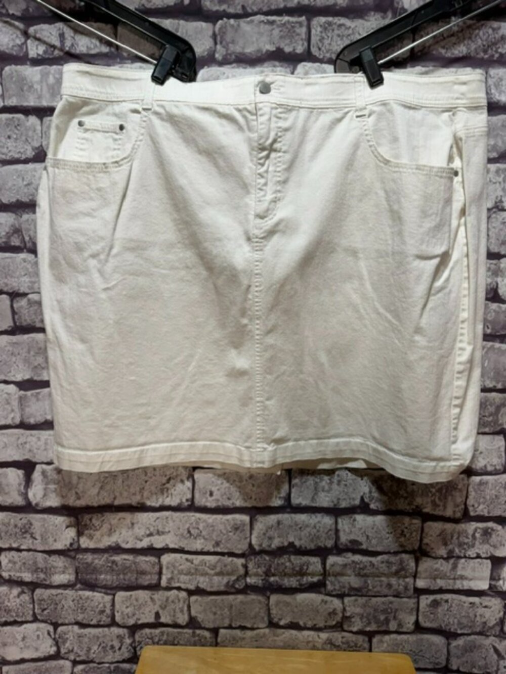Charter Club White Denim Skirt Size 24